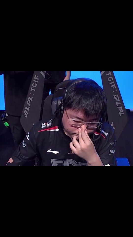 开云- Uzi迎来七赛季出色发挥，热火观众热烈欢呼！