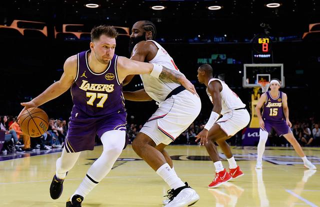 开云体育-东契奇在快船比赛中回归赛场，挺进下一轮引发热议！的简单介绍